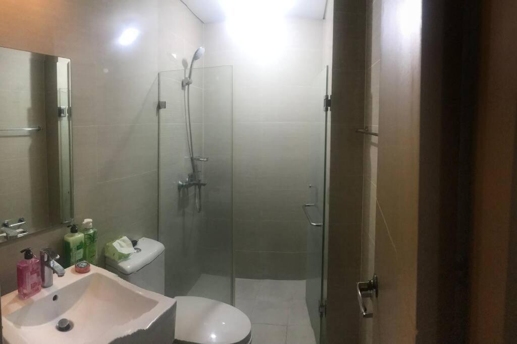 Lovely 2 Bed Infront Of Naia Terminal 3 * Manila