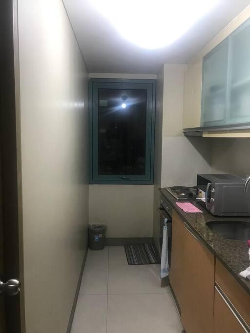 Lovely 2 Bed Infront Of Naia Terminal 3 * Manila